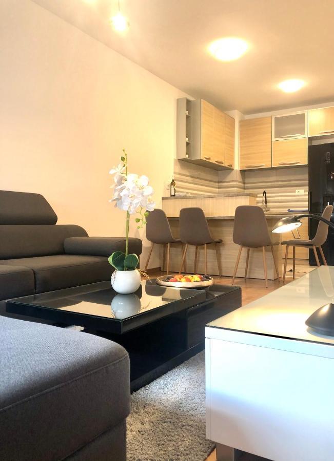 Mina Appartement Budva